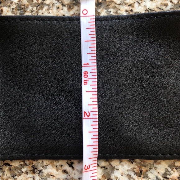 DKNY NWT Soft Black Leather Belt - Picture 6 of 6